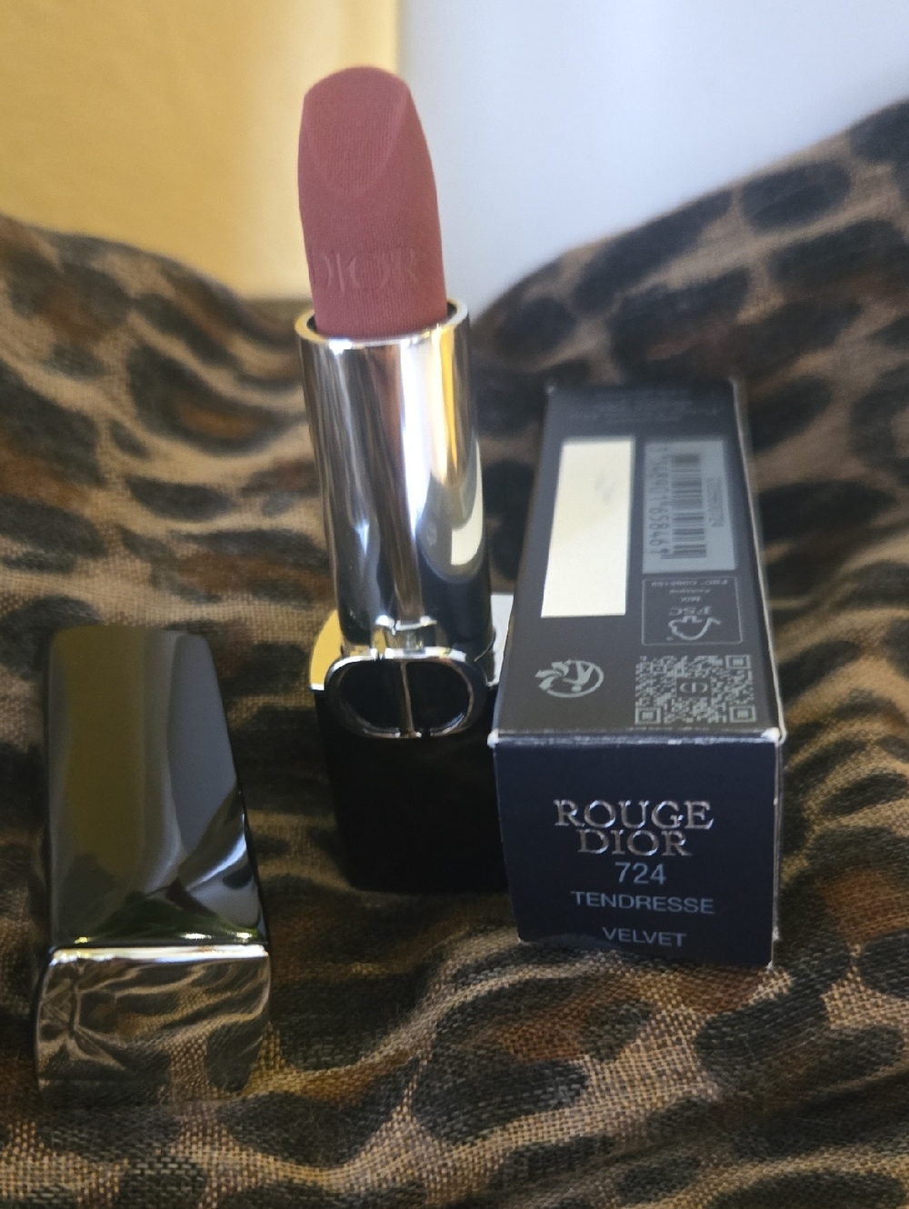 Dior Rouge 724 Tendresse Velvet Lipstick - Mauve Pink